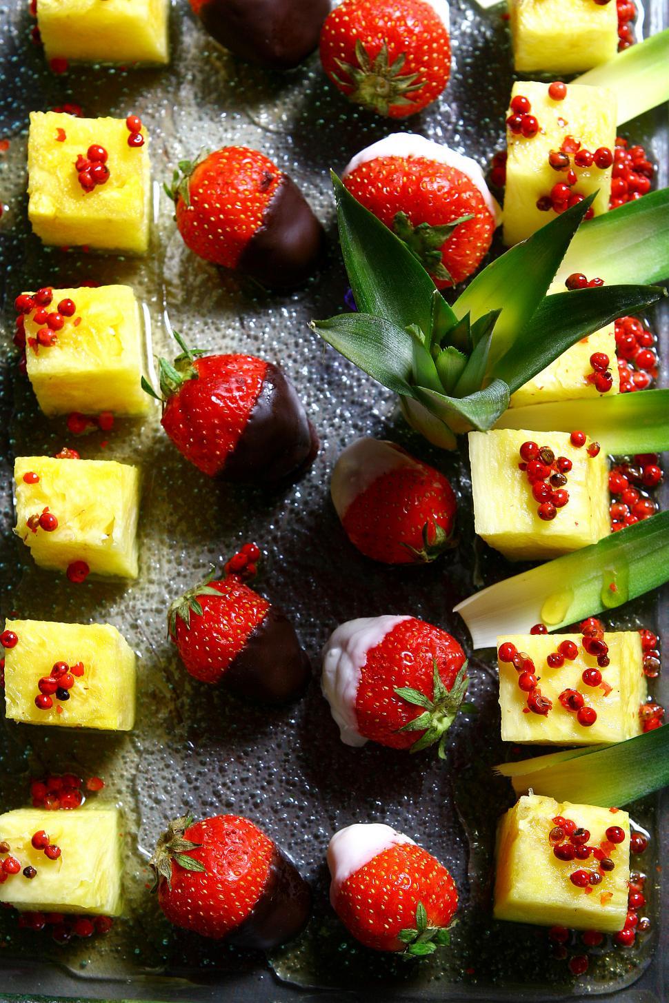 Free Image of Fruit tray 