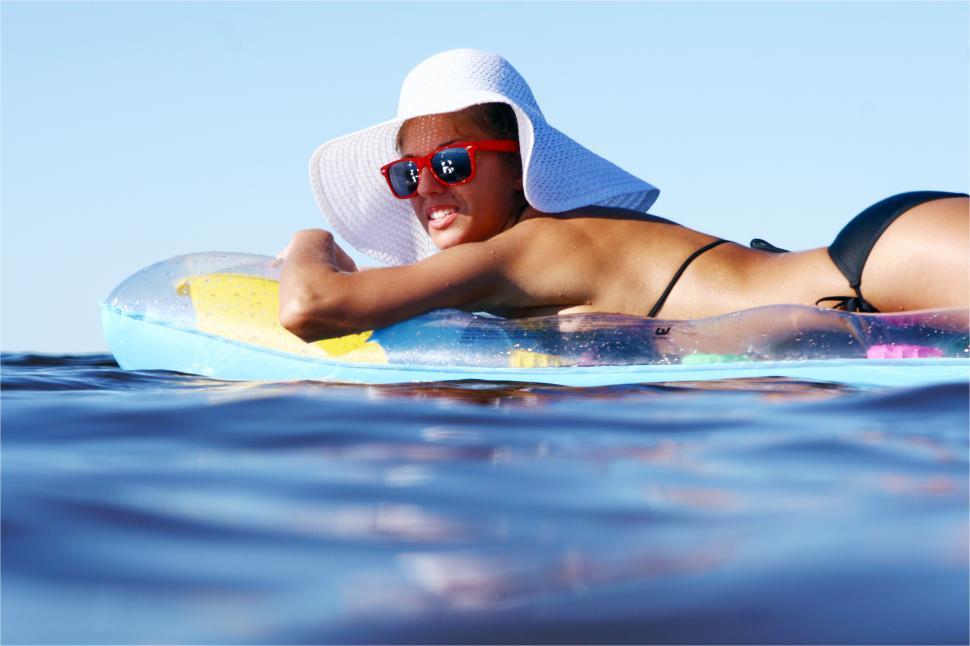 Free Image of Floating on the water 