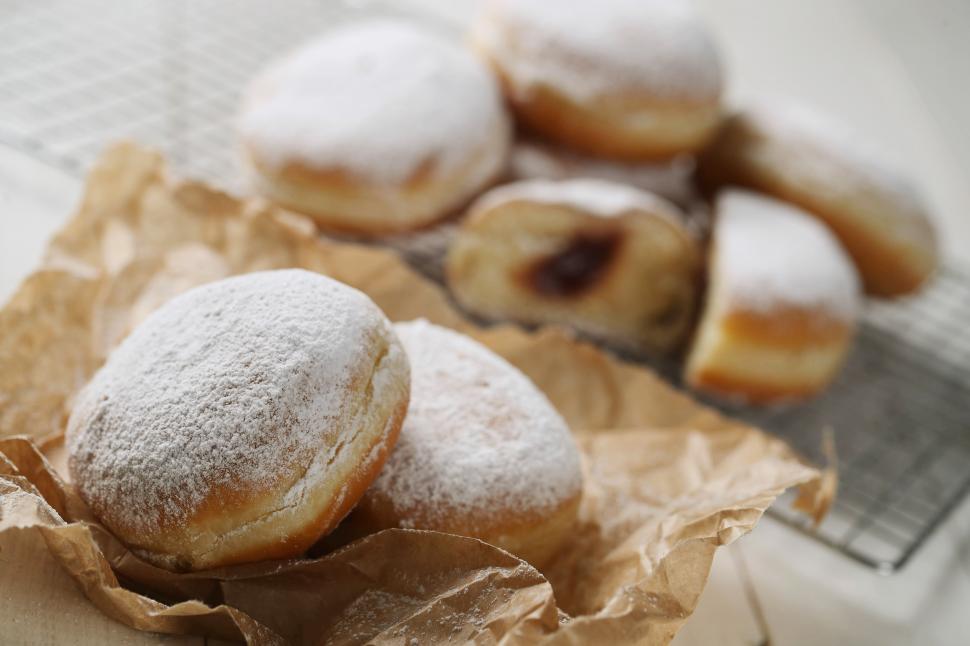 Free Image of Jelly Doughnuts 