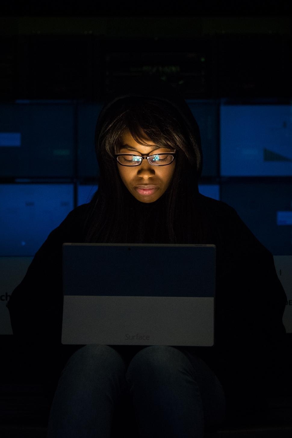 Free Image of Woman engineer with laptop - In Data Center 