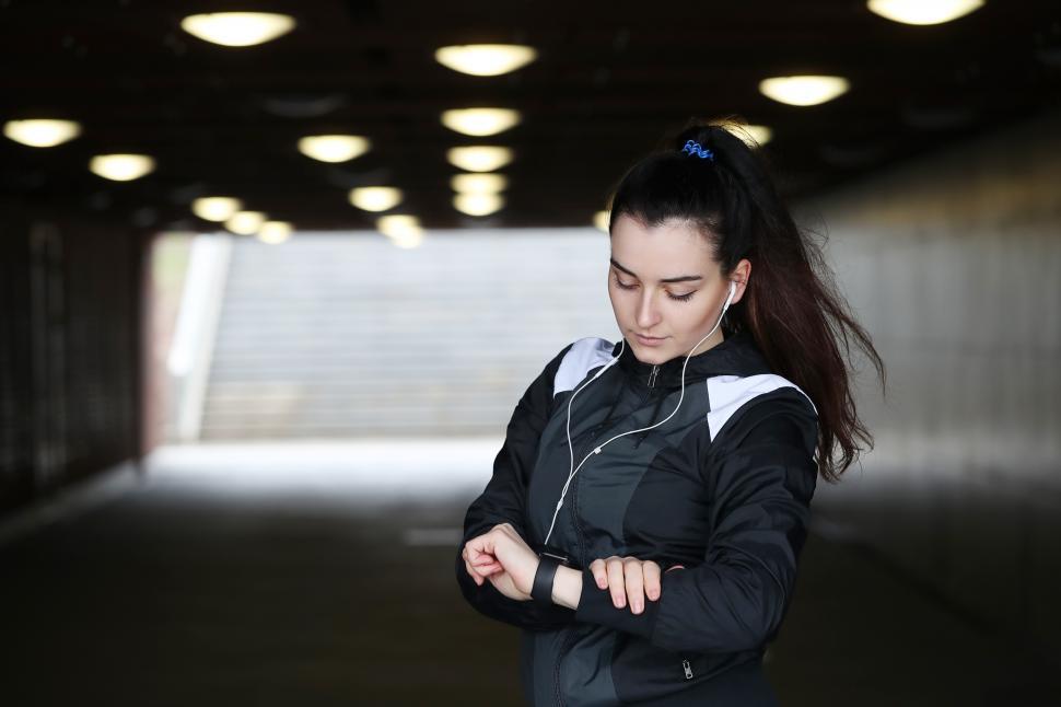 Free Image of Woman ready for exercise 