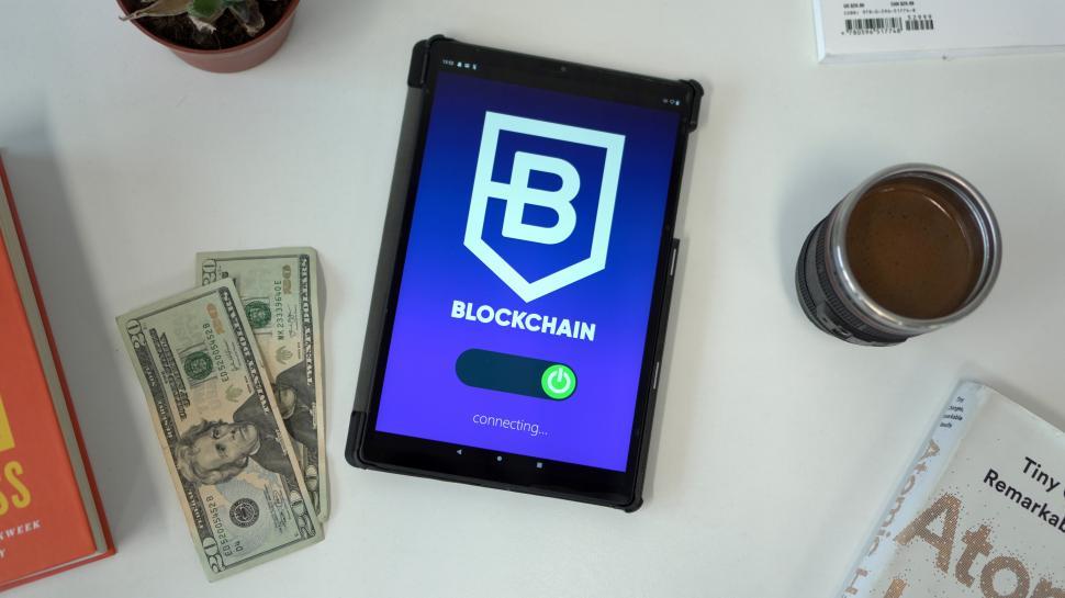 Free Image of Blockchain platform ecommerce concept  