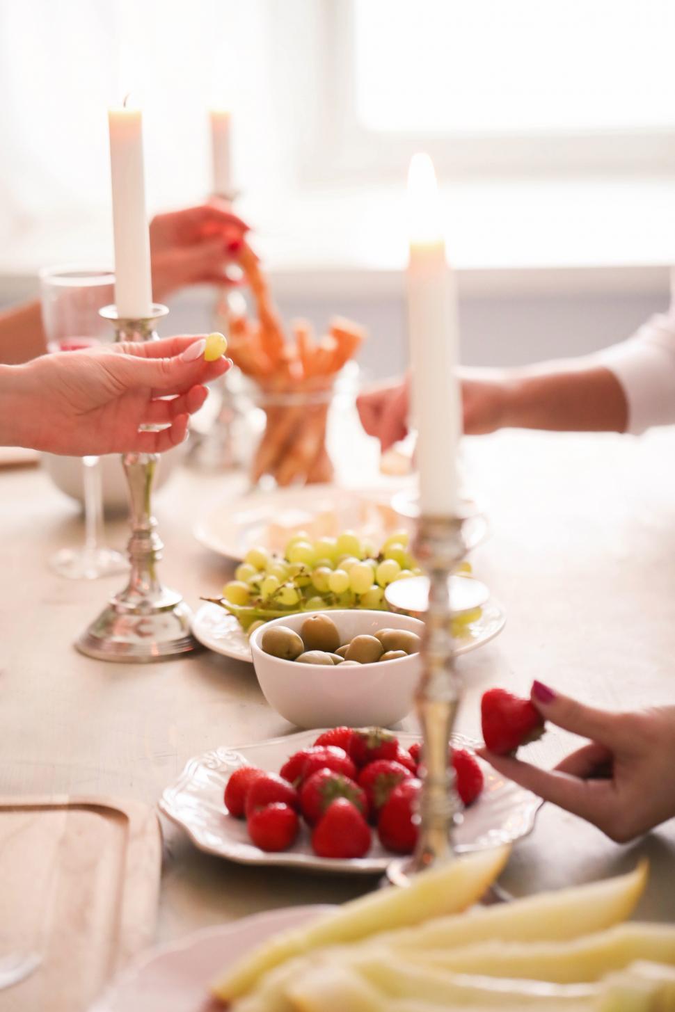Free Image of Food and snacks 