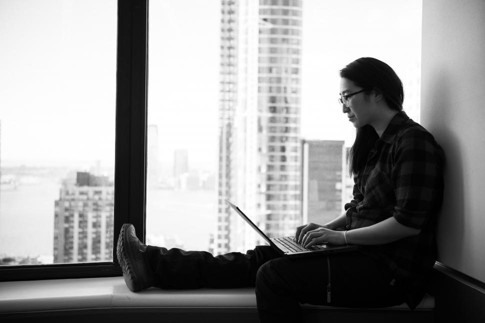 Free Image of Female executive in glasses with laptop 