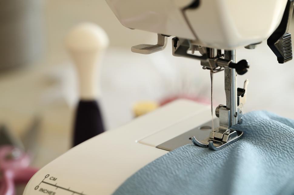 Free Image of Sewing machine foot 