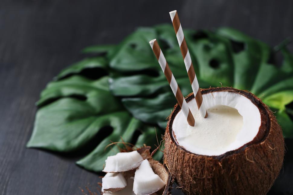 Free Image of Coconut cocktail 