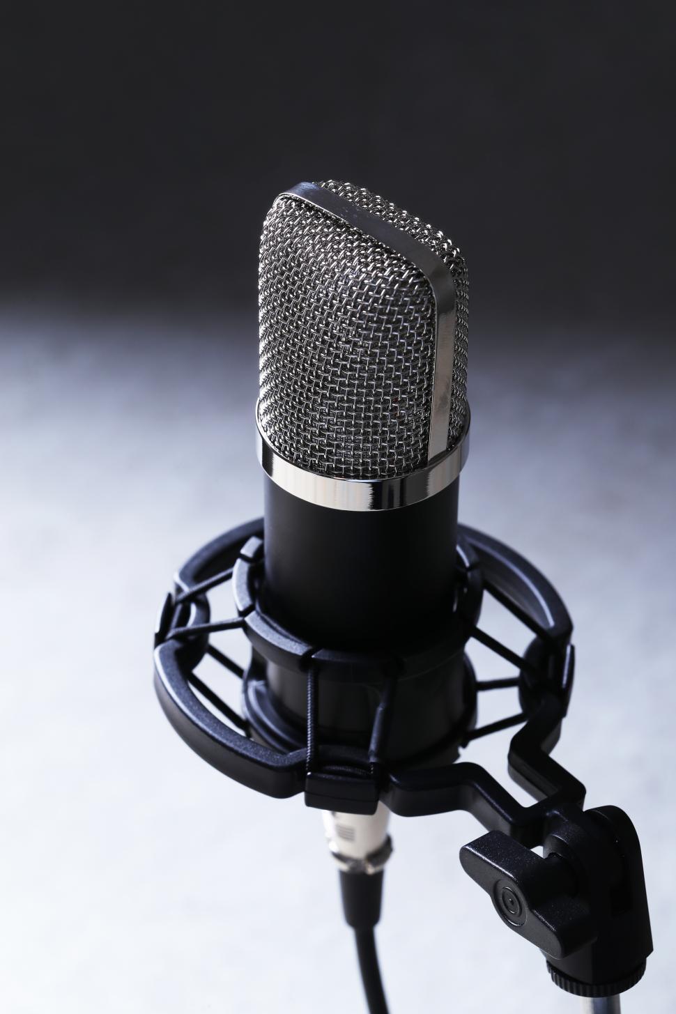 Free Image of Microphone 