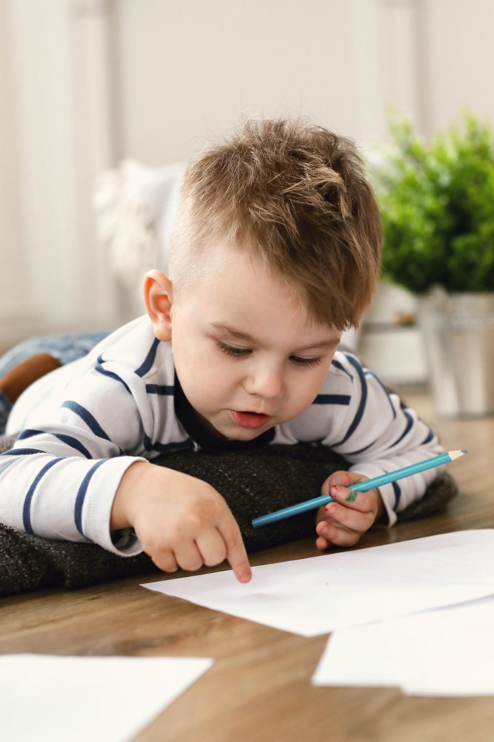 Free Image of Boy at home 