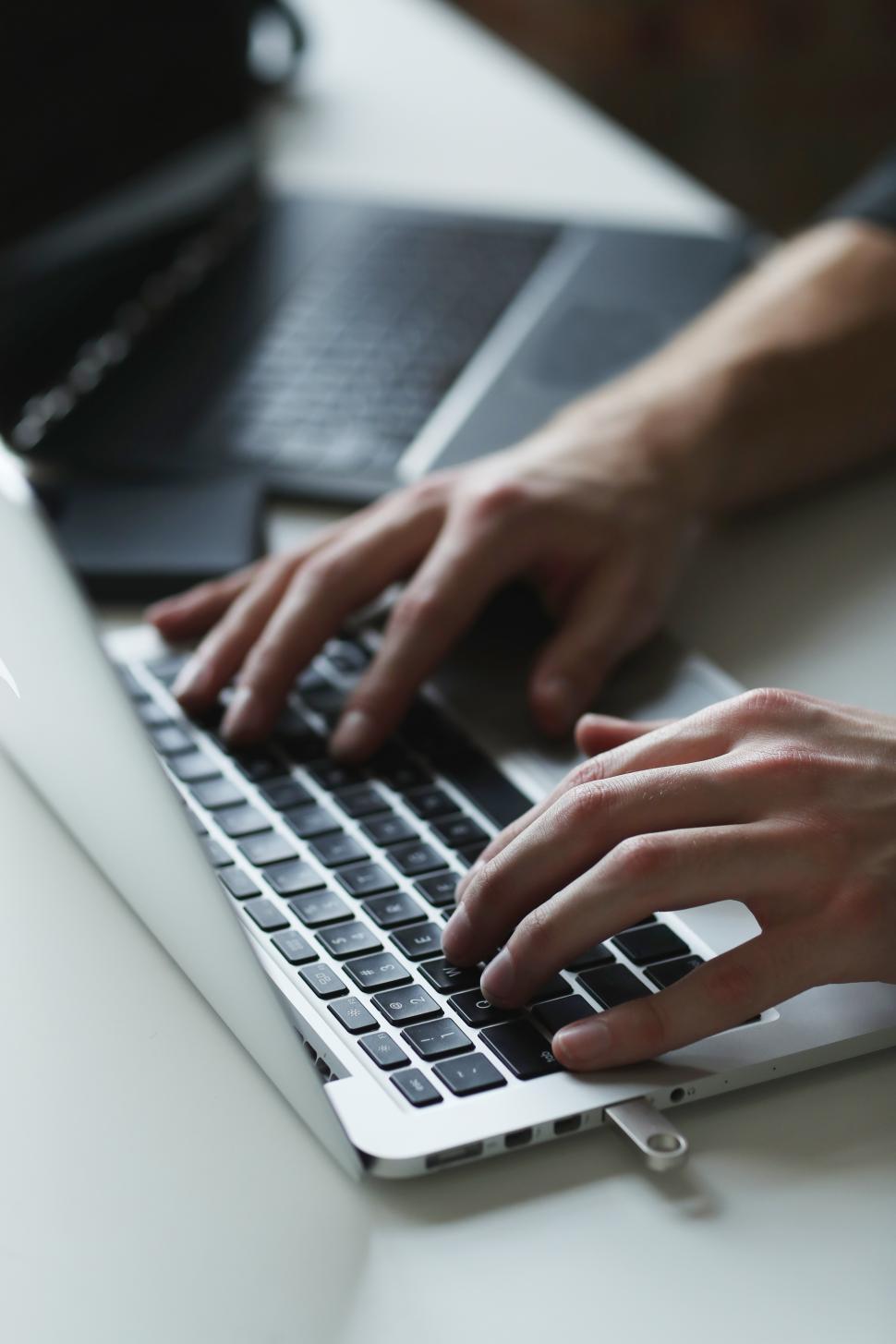 Free Image of Cybersecurity - hands on keyboard 