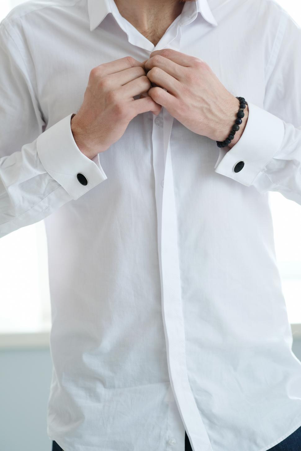 Free Image of Mens fashion 