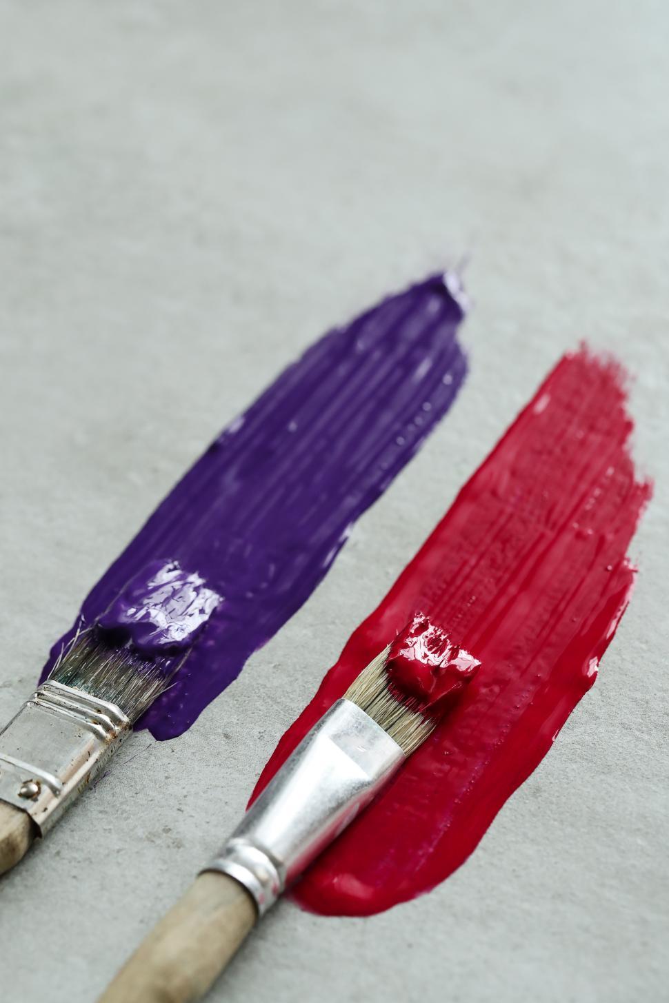 Free Image of Paint and brushes 