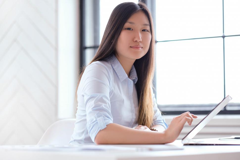 Free Image of Businesswoman 