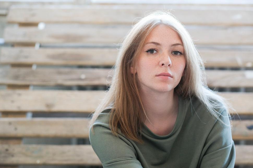 Free Image of Young woman in bright sun 