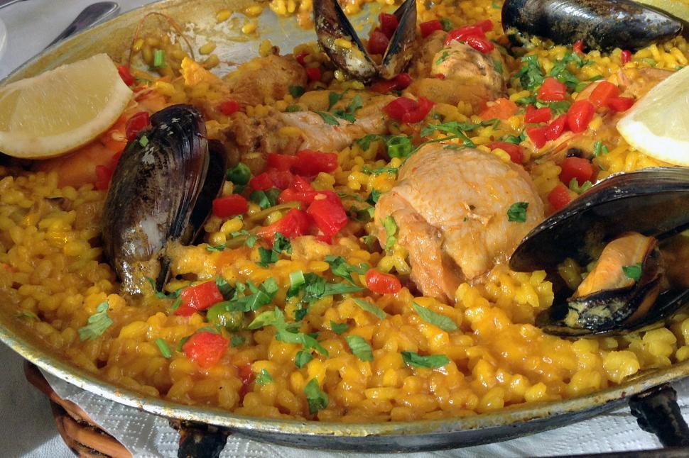 Free Image of Spanish Paella 