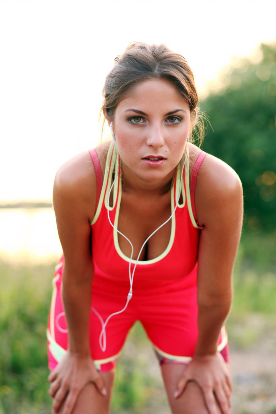 Free Image of Woman after an evening jog 