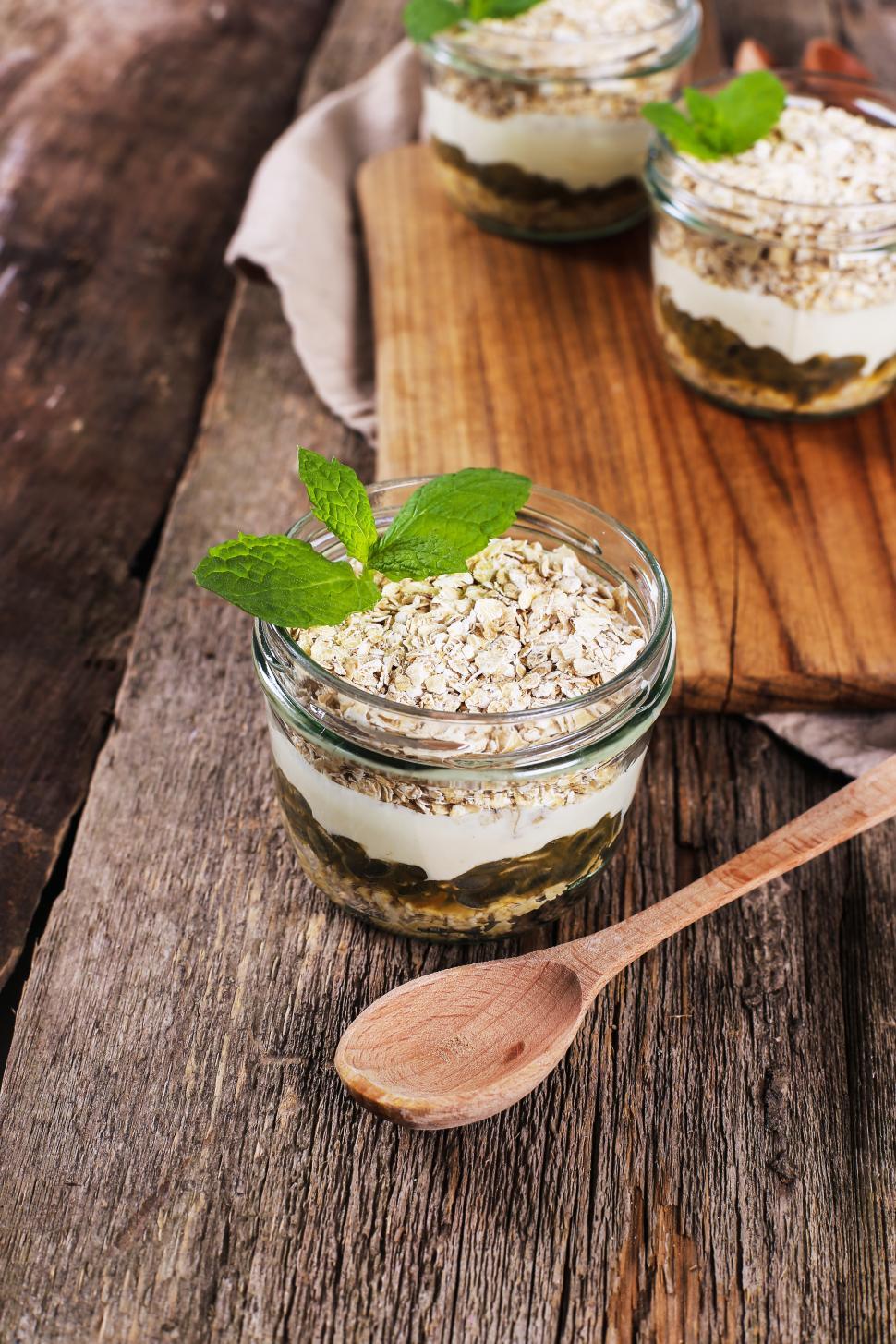 Free Image of Muesli breakfast 