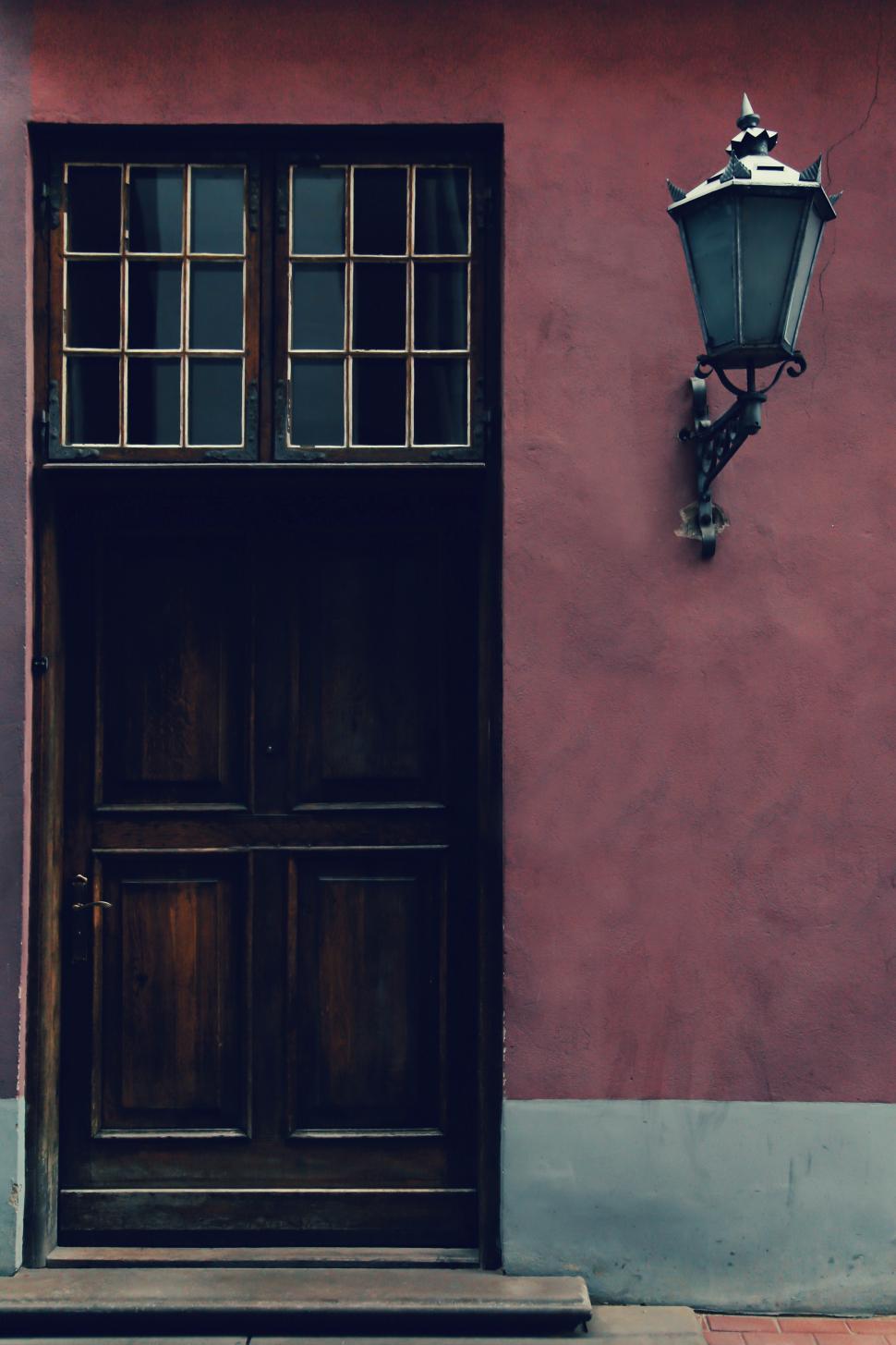 Free Image of Old city house entry 