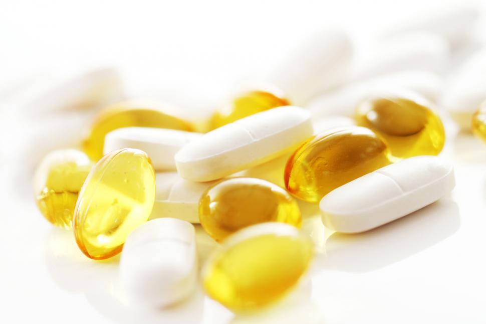 Free Image of Various pills 