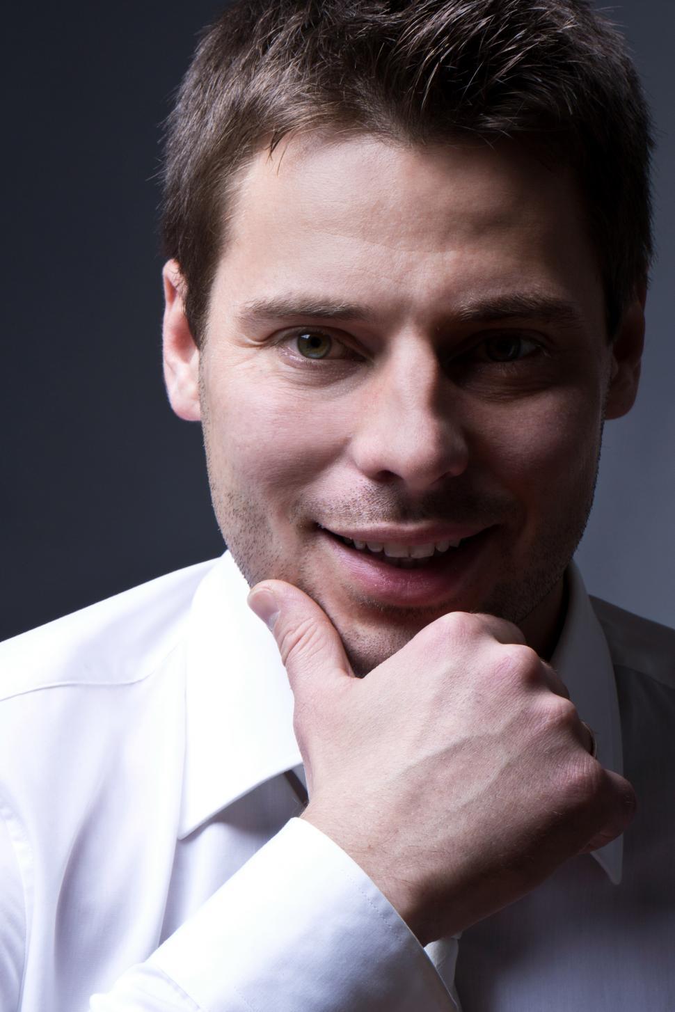 Free Image of Portrait of young businessman 