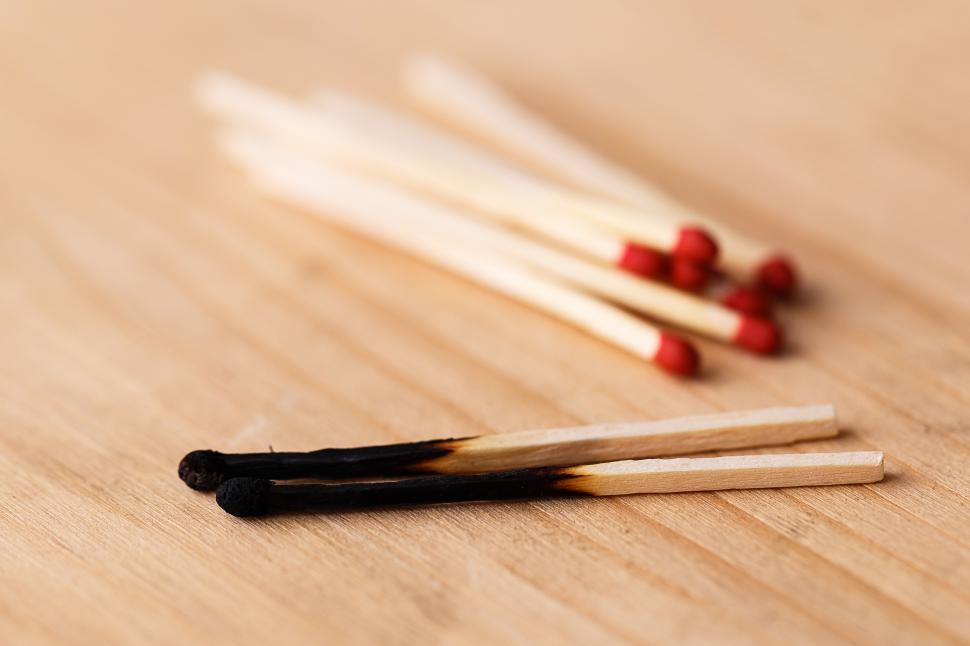 Free Image of Unused and used matchsticks 