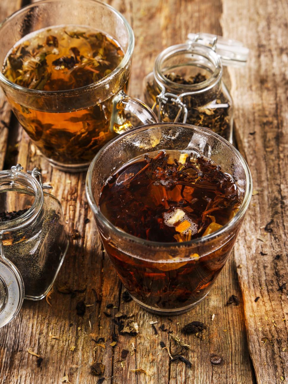 Free Image of Brewing with loose tea 