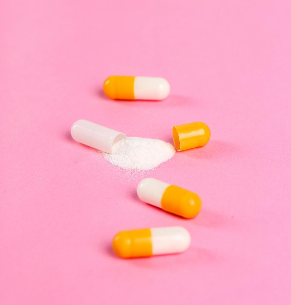 Free Image of Pharmaceutical Capsule 
