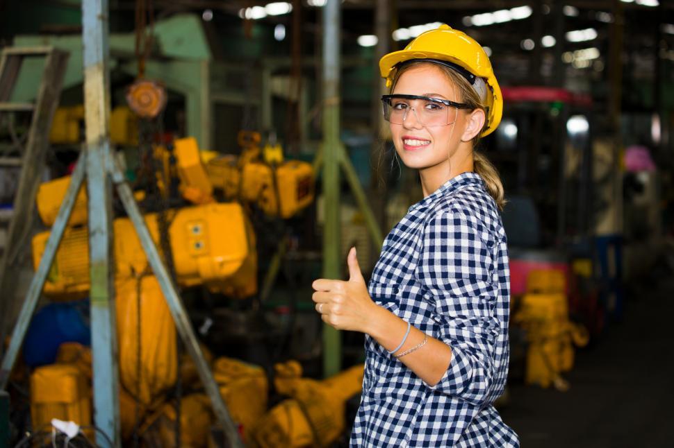 Free Image of Female engineer in a factory 