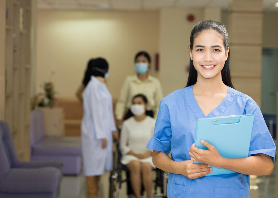 Free Image of Medical personnel in the hospital. 