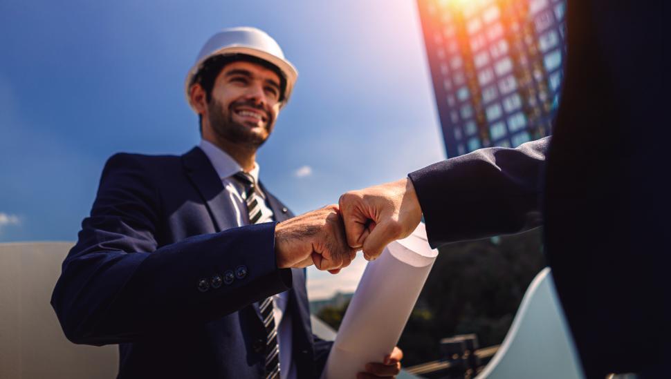 Free Image of Cooperation or partnership in real estate business development 