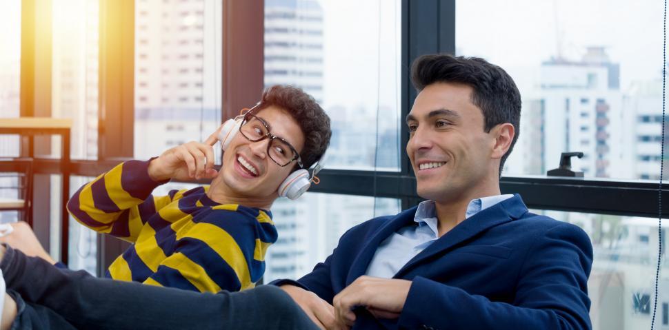 Free Image of Young colleagues chatting in a comfortable atmosphere 