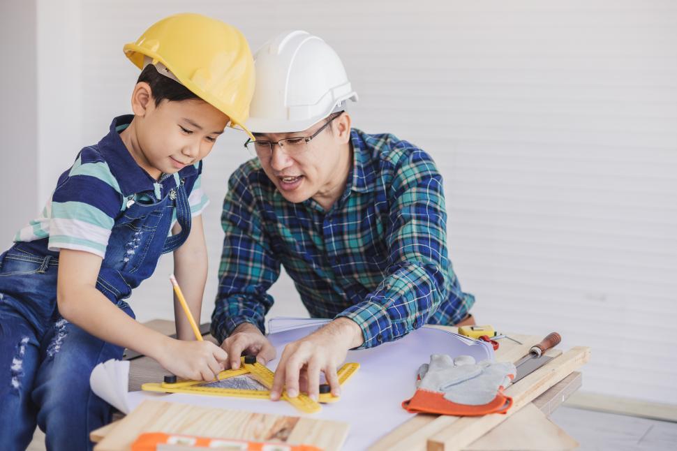 Free Image of Concept for enhancing the development and thinking of children. 