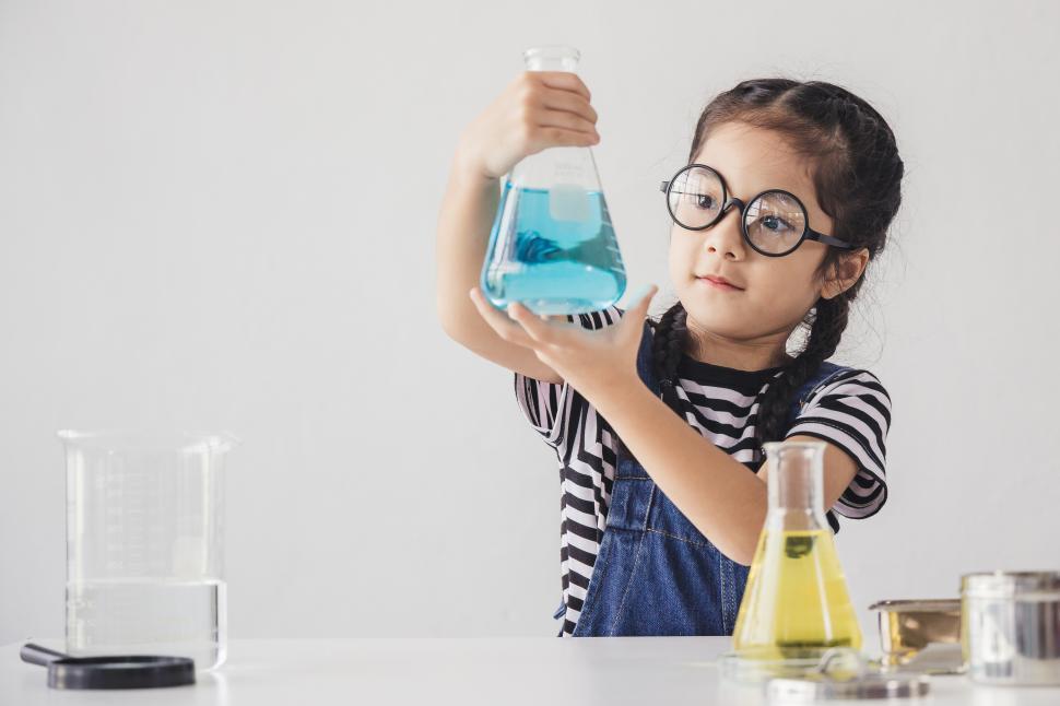 Free Image of STEM Education concept - Chemistry 
