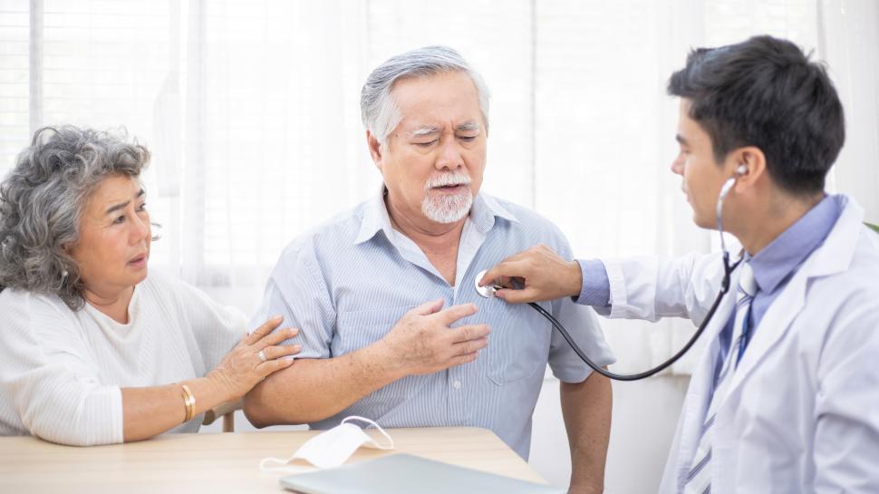 Free Image of Doctor using stethoscope 