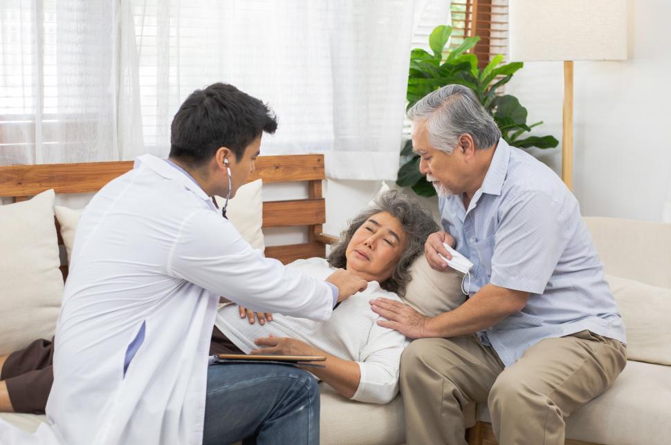 Free Image of Doctor examining senior woman 