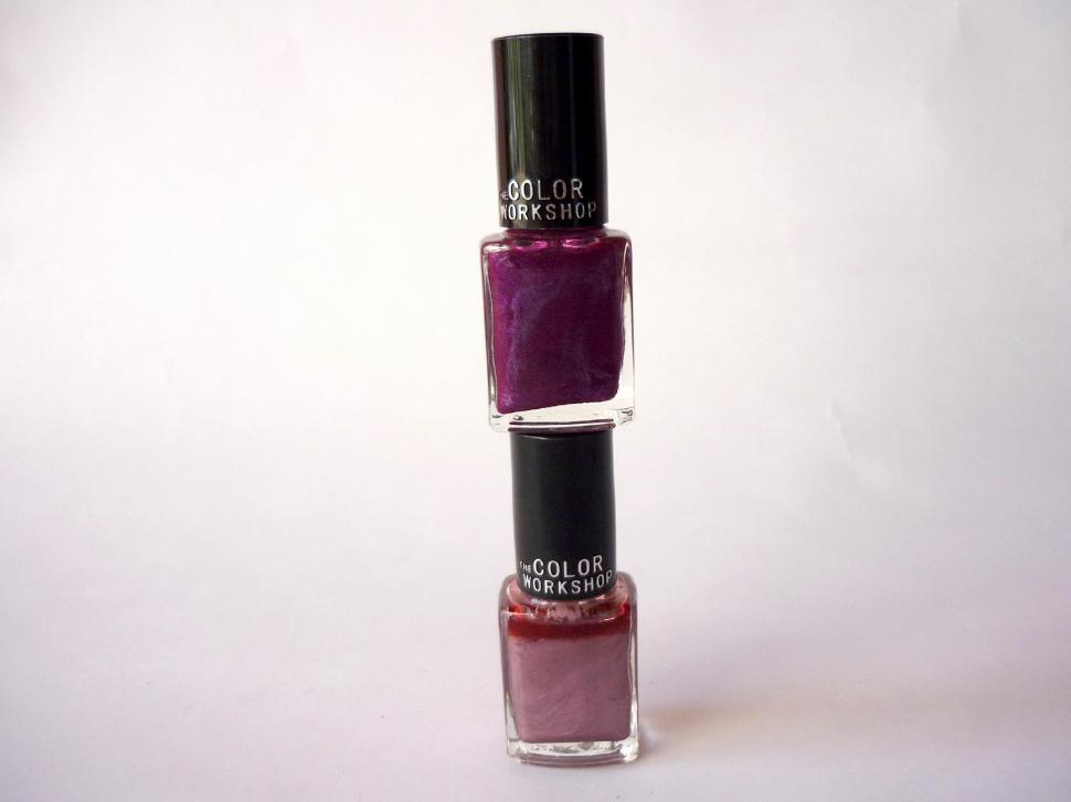 Free Image of Bottle of Nail Polish on Table 