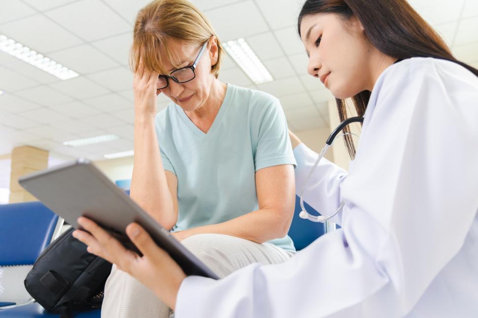 Free Image of Upset patient receives bad news 