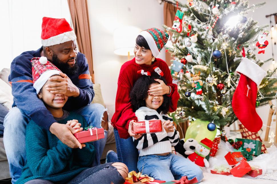 Free Image of Surprise Christmas gifts 