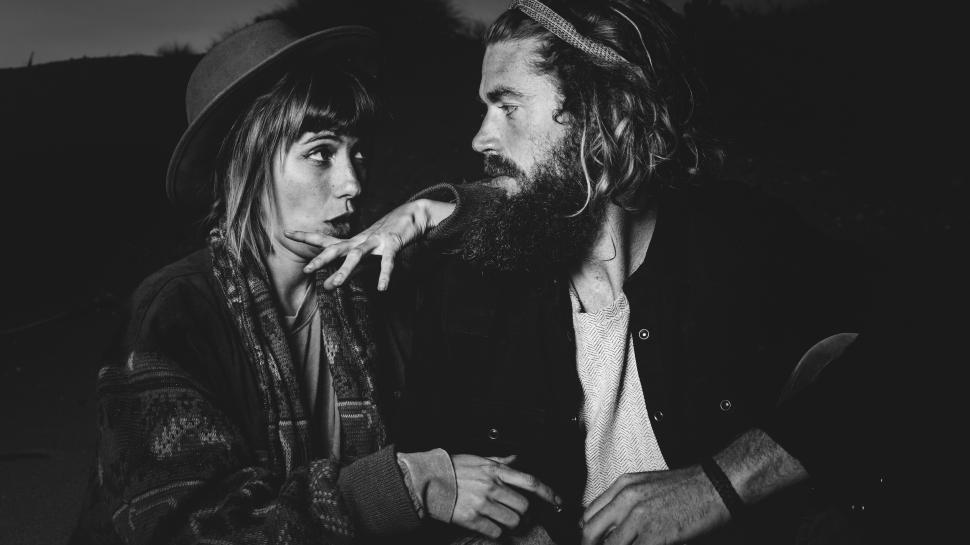 Free Image of a hipster beautiful couple at the beach 