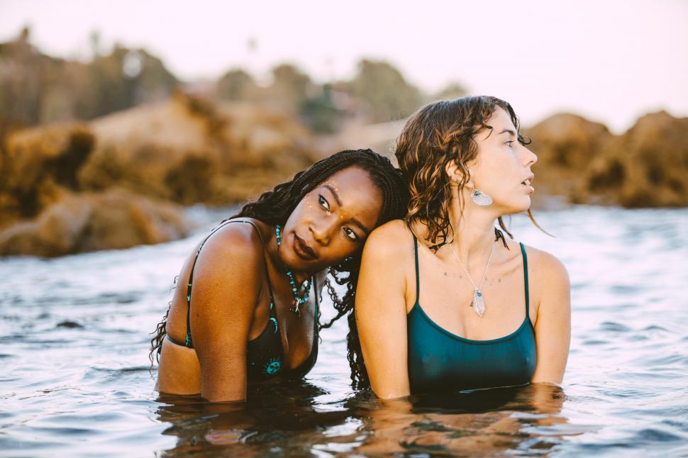 Free Image of Women who were in love with each other 