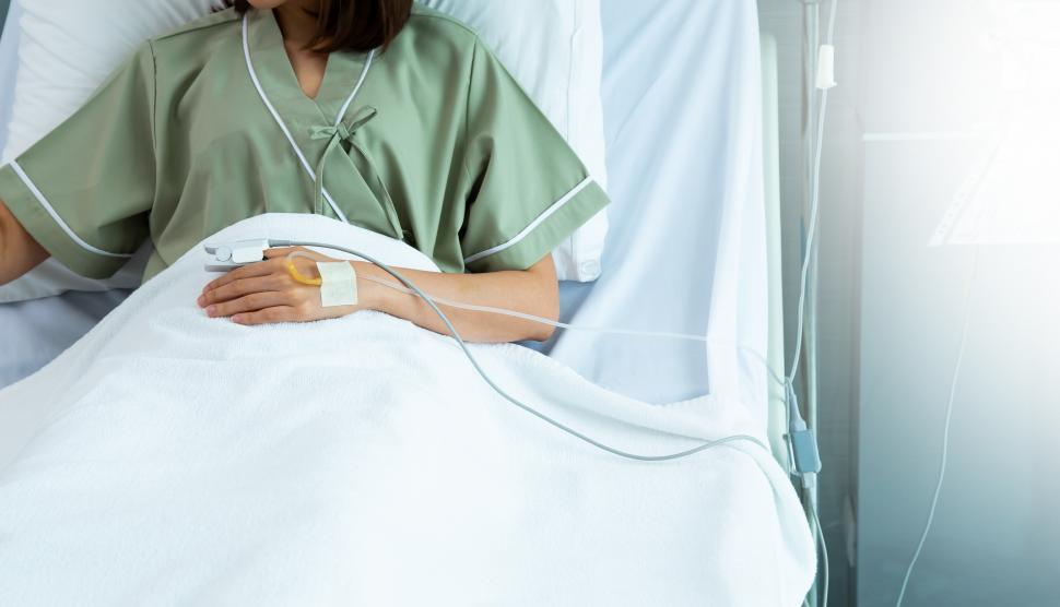 Free Image of Close up hand of patient in hospital 