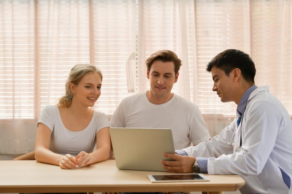 Free Image of Couple with medical and financial problems 