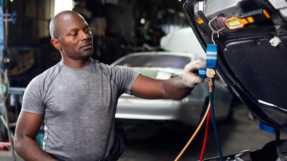 Free Image of Car air conditioner check and service 