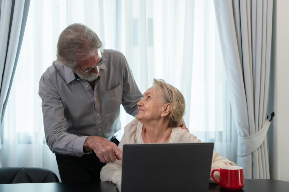 Free Image of A long-term relationship that has lasted until old age 