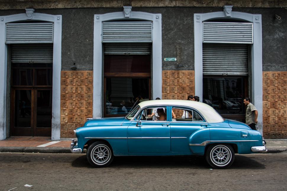 Free Image of Blue Havana Free Stock Photo 
