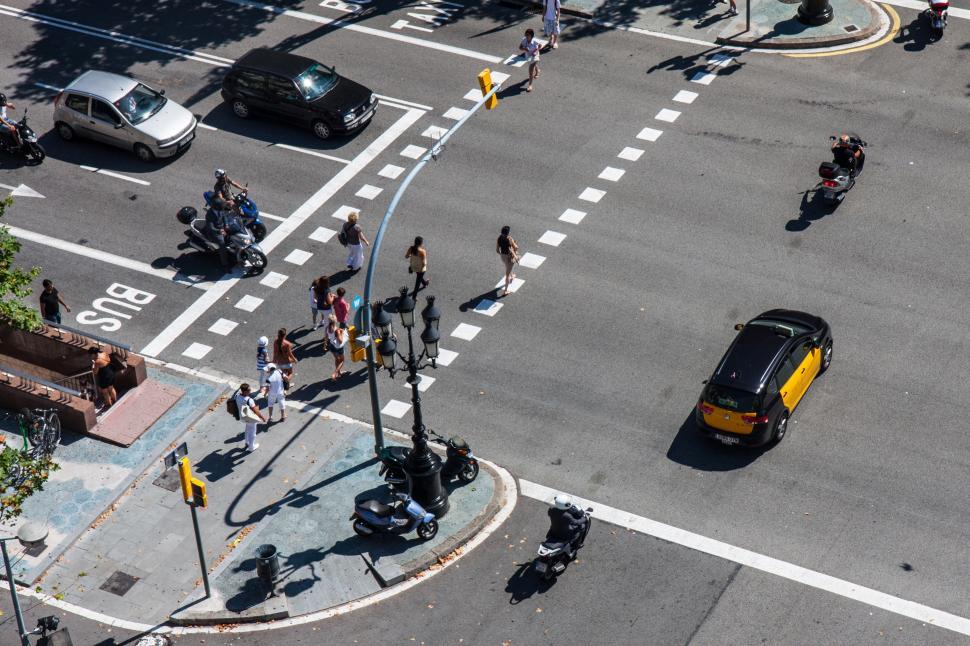Free Image of Crossroads, Barcelona Free Stock Photo 