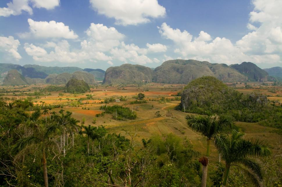 Free Image of Cuban Landscape Free Stock Photo 