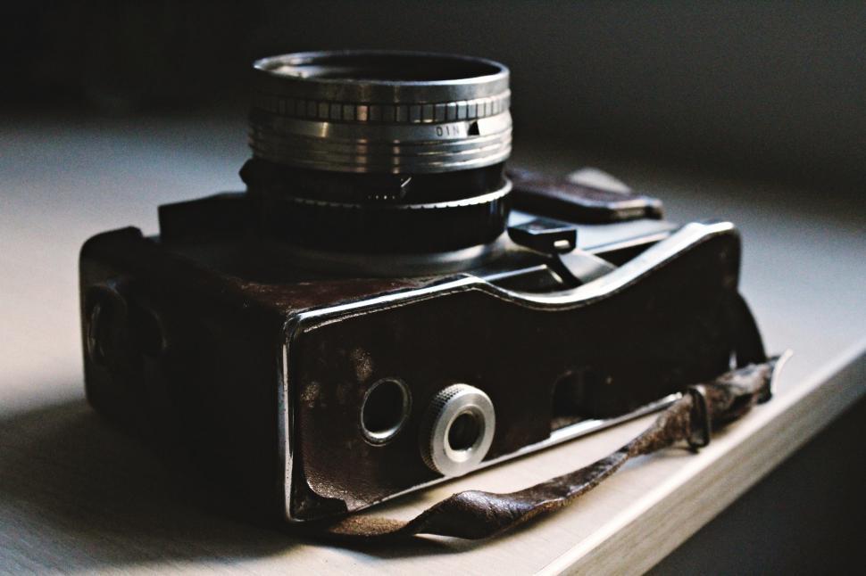 Free Image of A close up of a camera 
