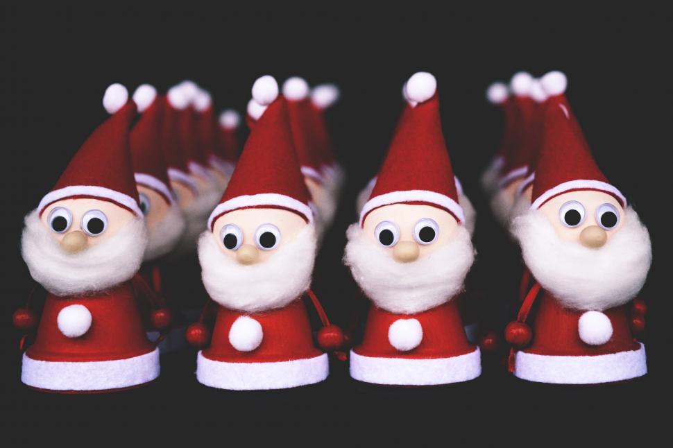 Free Image of A group of small gnomes 