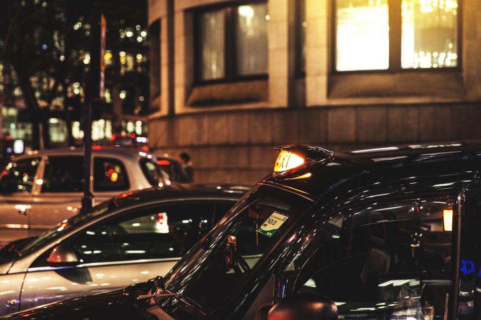 Free Image of A taxi cab on a street 