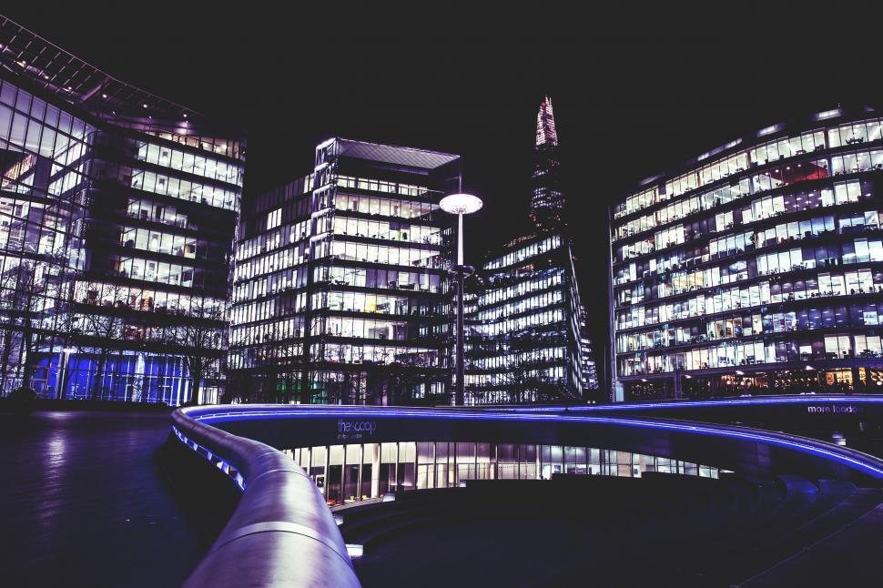 Free Image of A building with lights on 